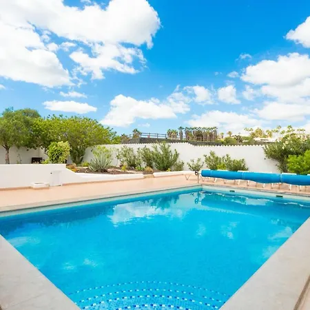 Вилла Casa Carmela - Private Heated Pool *
